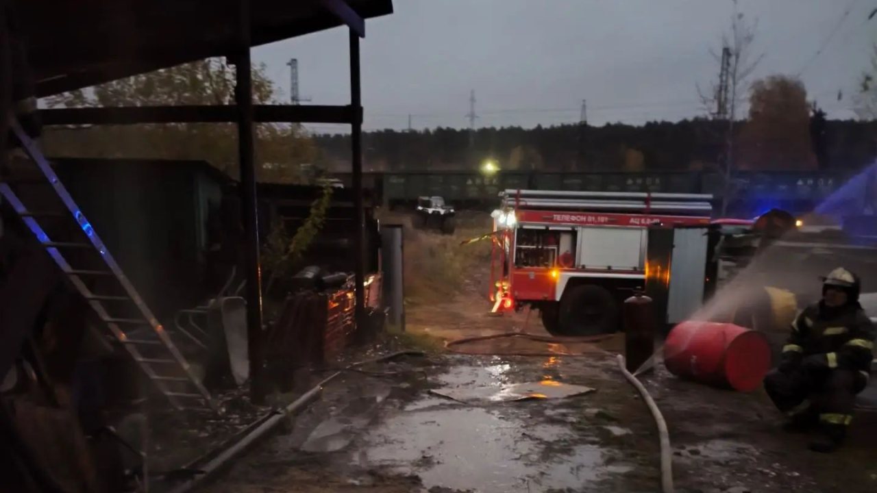 В Иркутске при пожаре в квартире спасли пятерых человек