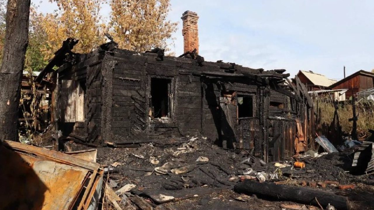 В Иркутске задержали подозреваемого в поджоге жилого дома