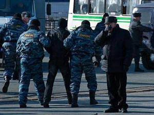 Акцию протеста автомобилистов разогнали во Владивостоке