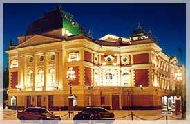 Гоголевский «Ревизор» из комедии превращается в триллер на сцене иркутского драматического театра