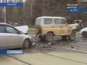 Выезд на встречную полосу стал причиной автоаварии в Иркутске