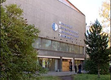 В Иркутске установлен памятник студенту