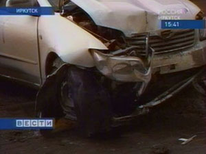 Сегодня в центре Иркутска автомобиль сбил двоих прохожих